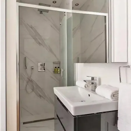 2 Bedroom Musee Du Louvre Bouloi アパート